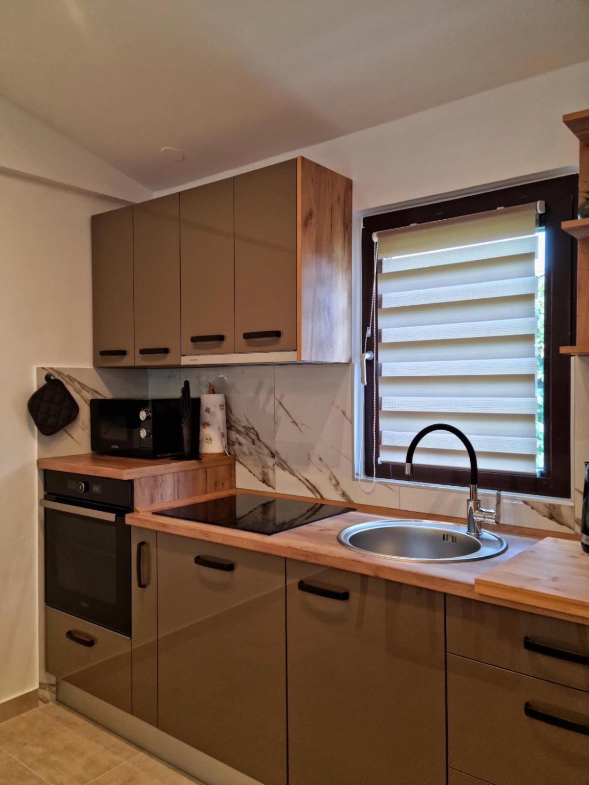 Apartmani Nika 1 リエカ エクステリア 写真
